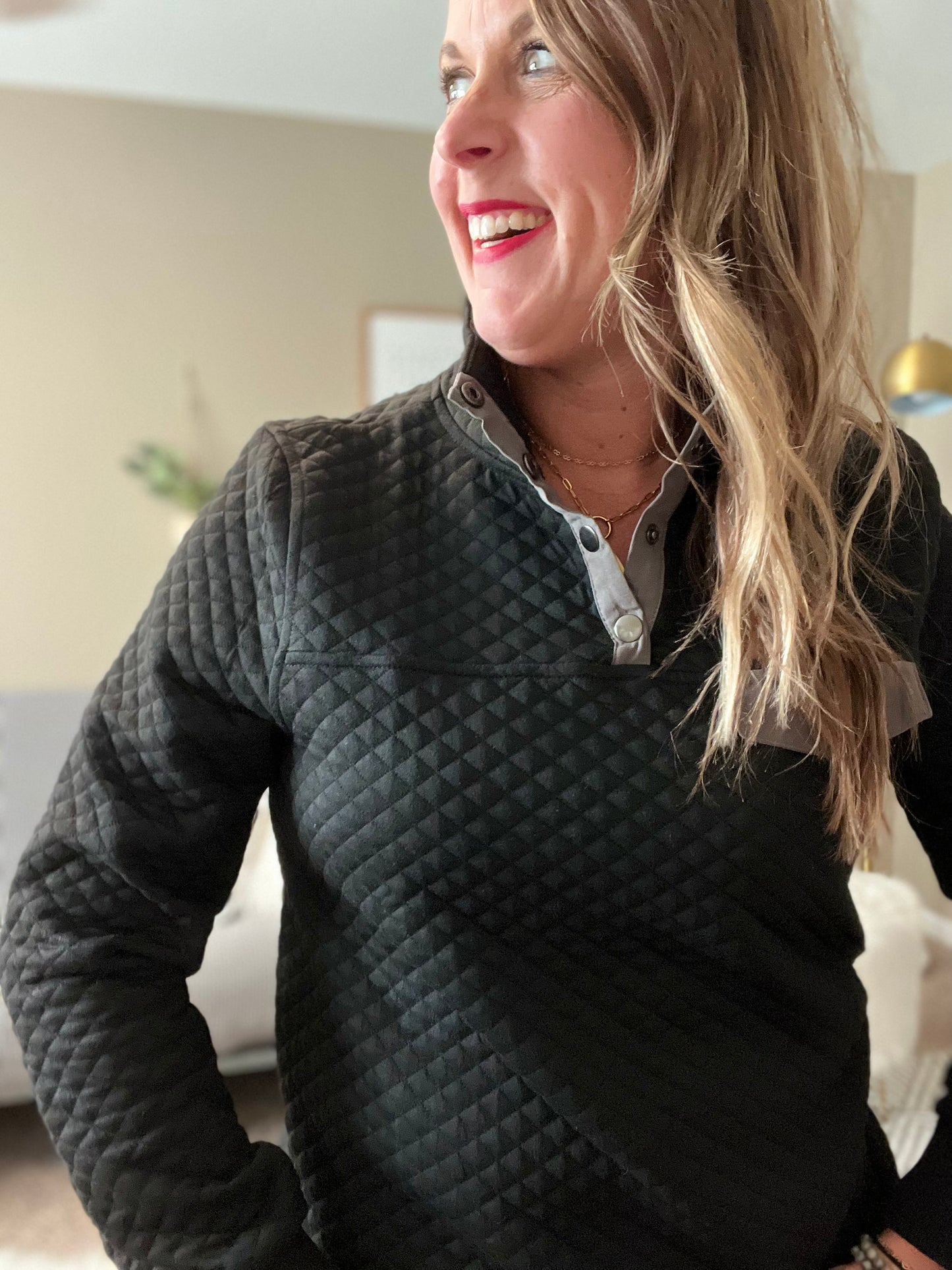Diamond pattern pull over