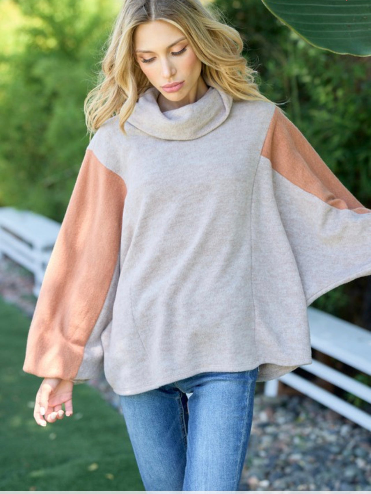 Color block knit top mocha