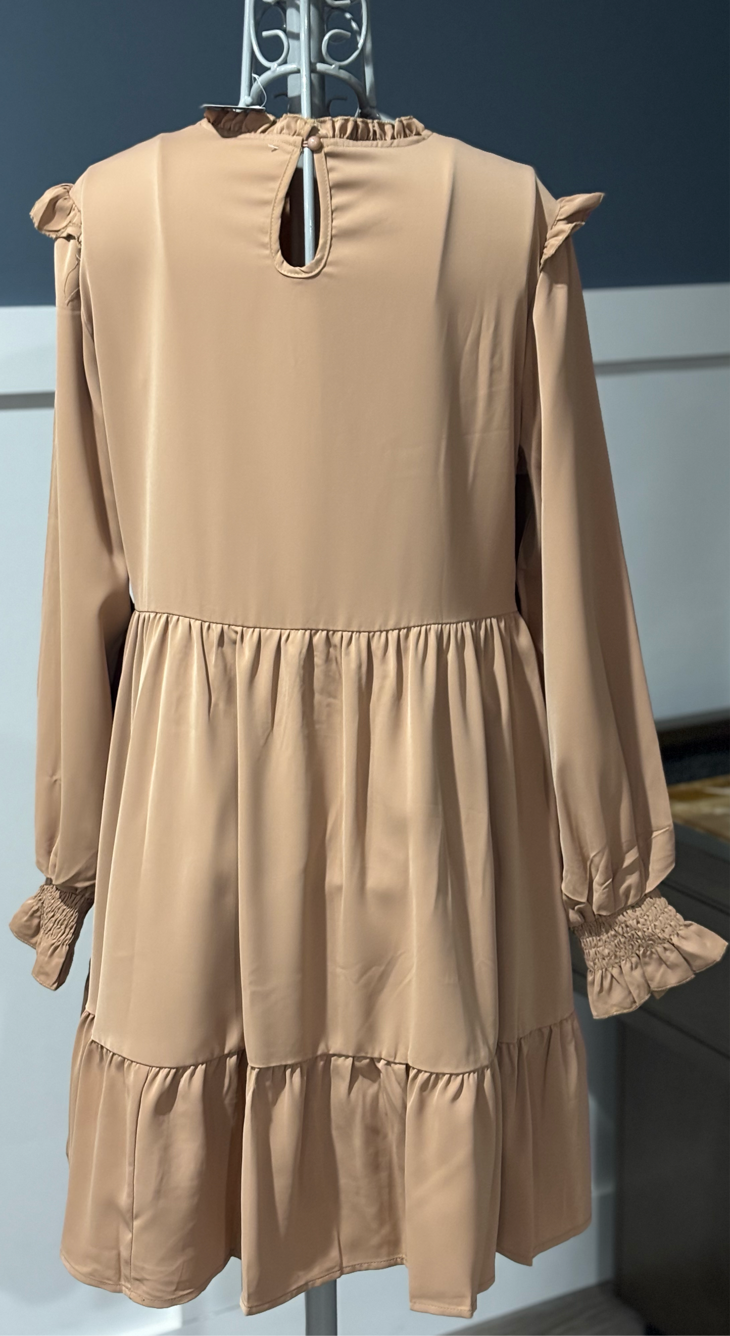 Frilled collar ruffled shoulder,tiered dress
