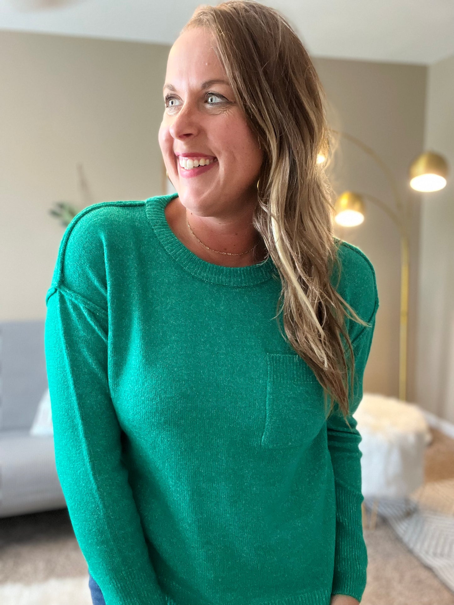 Hi-low hem round neck sweater