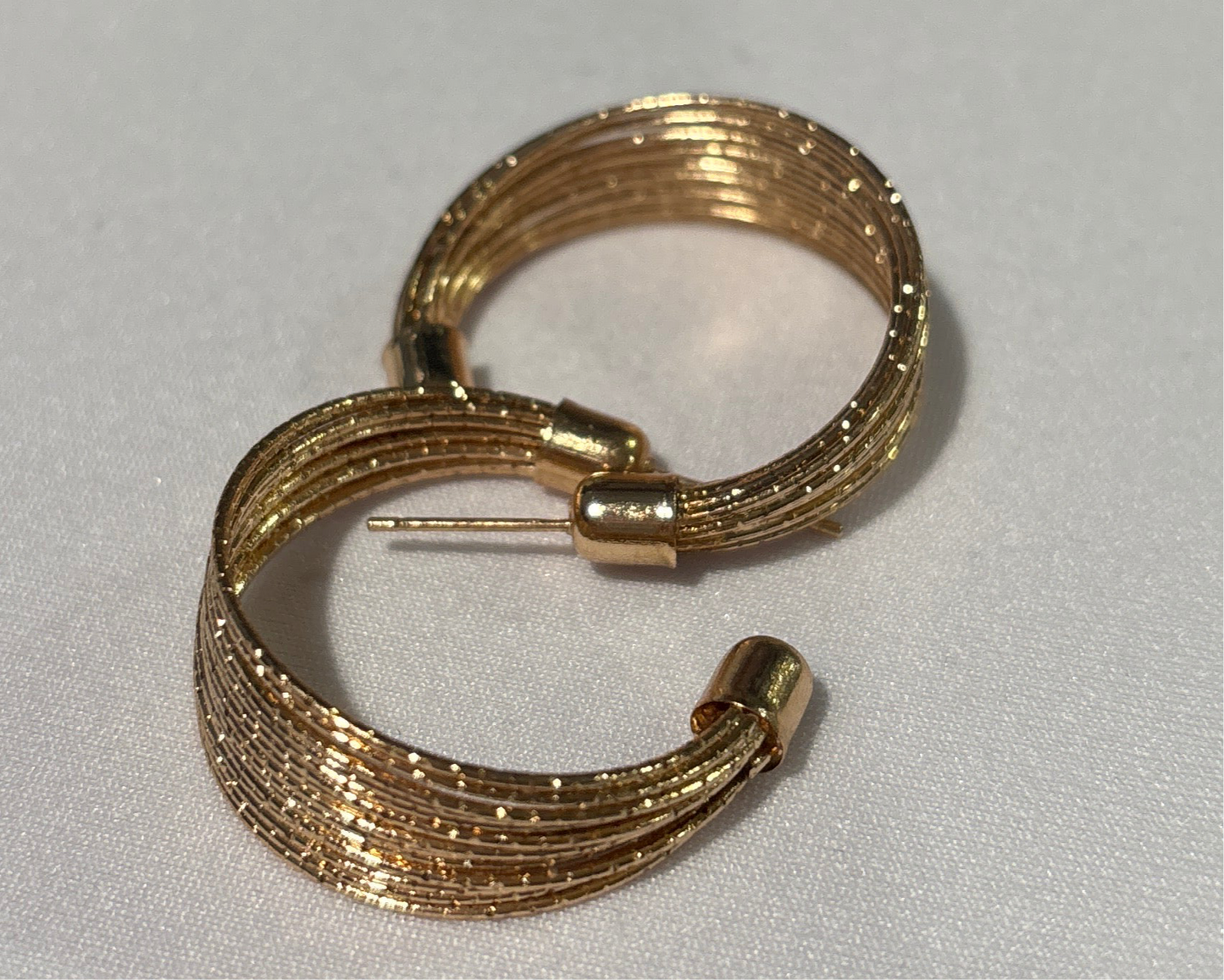 Gold wire hoops