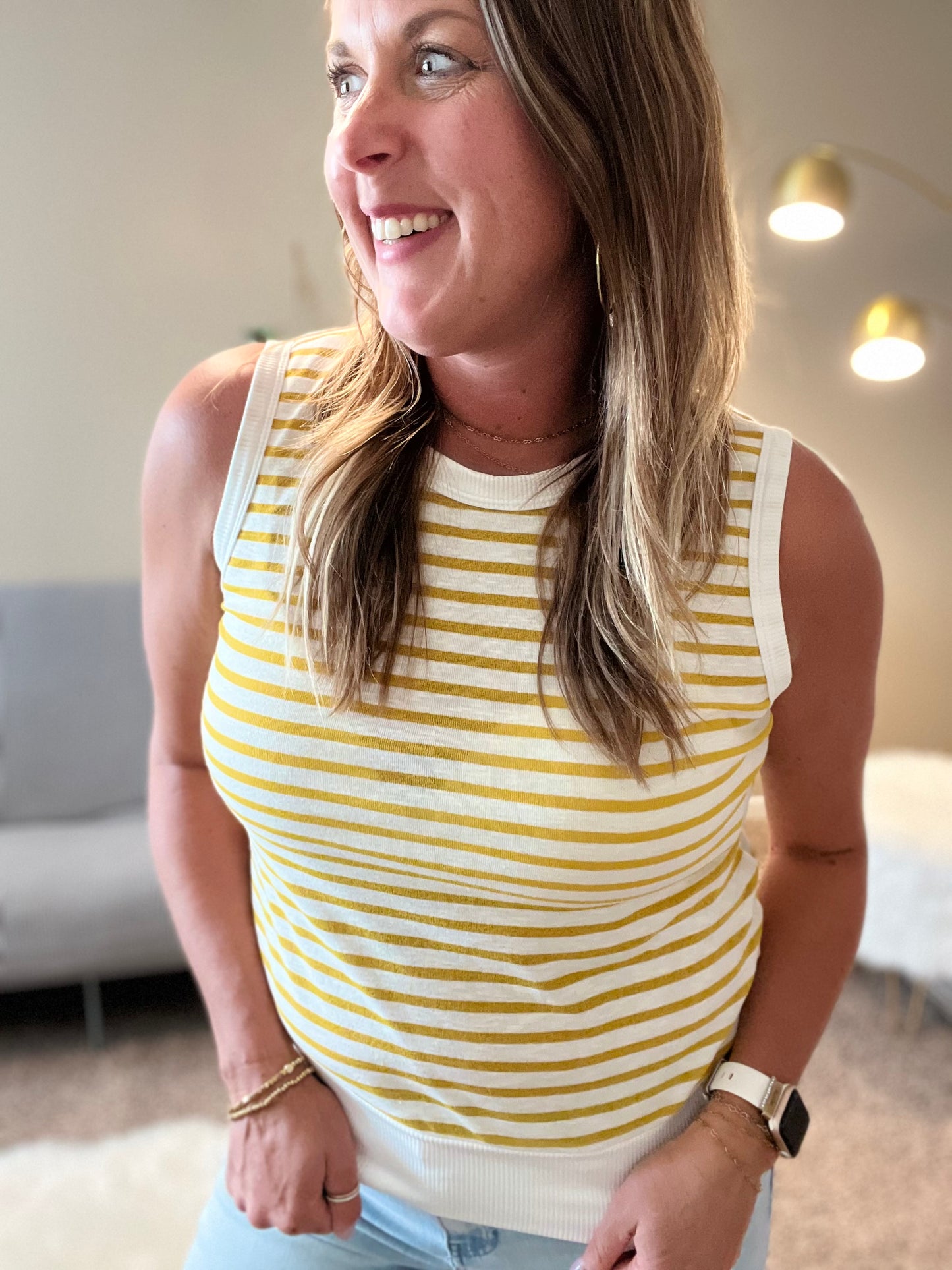 Stripe tank, bottom band yellow