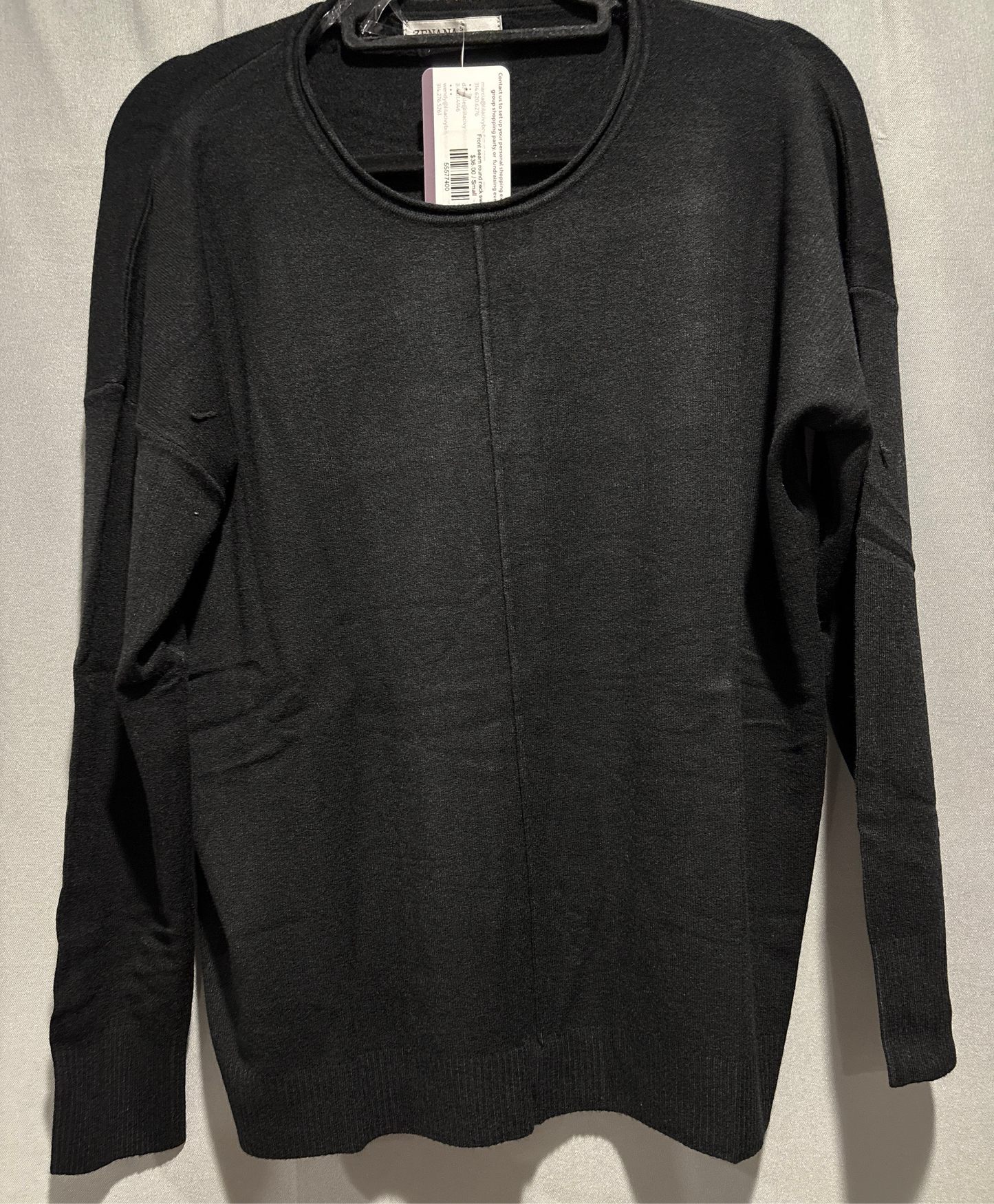 Front seam round neck sweater