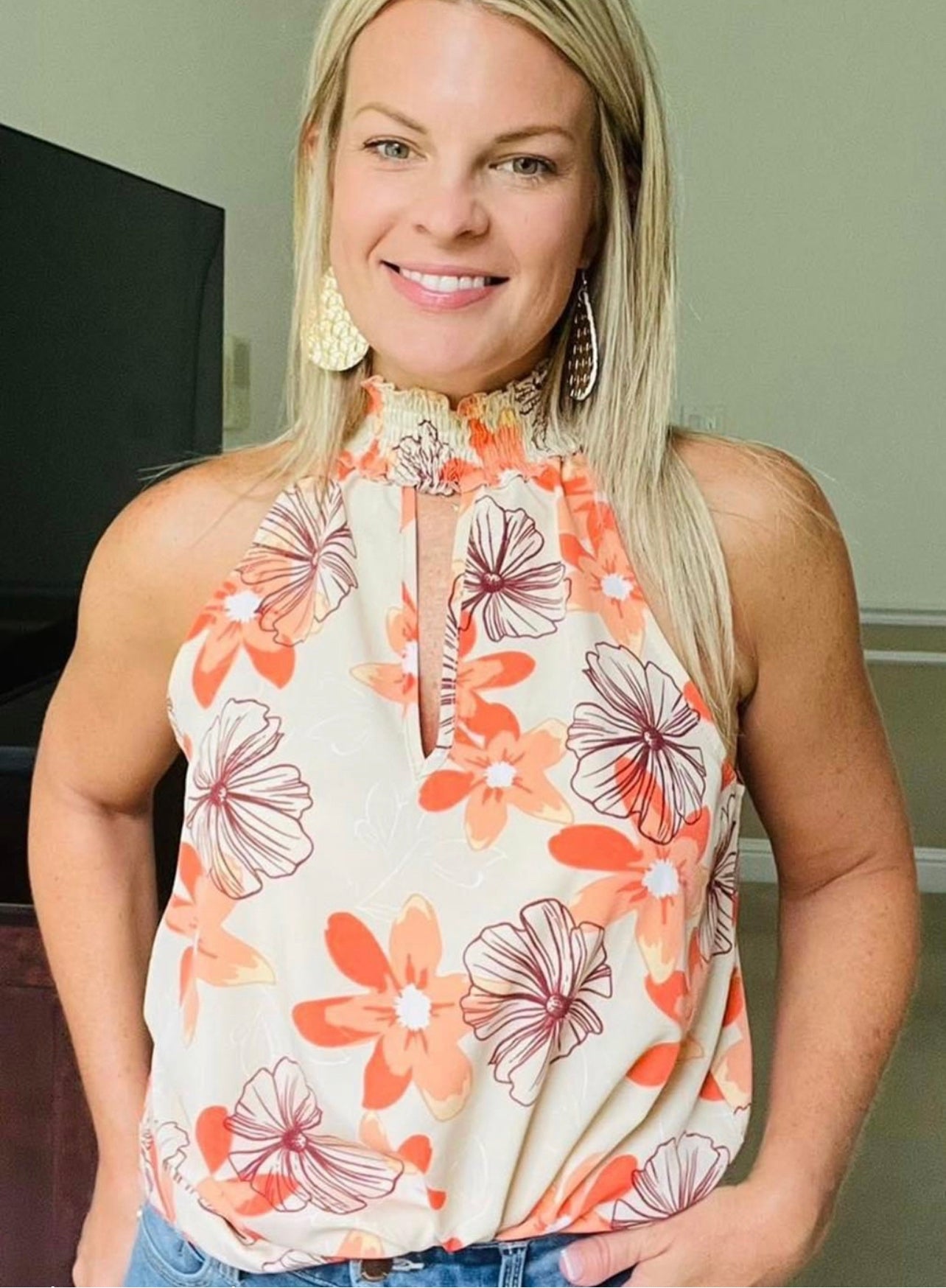 Circle neck, halter top with floral print