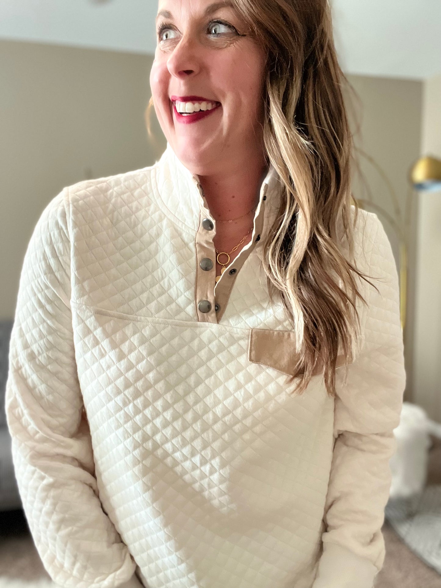 Diamond pattern pull over
