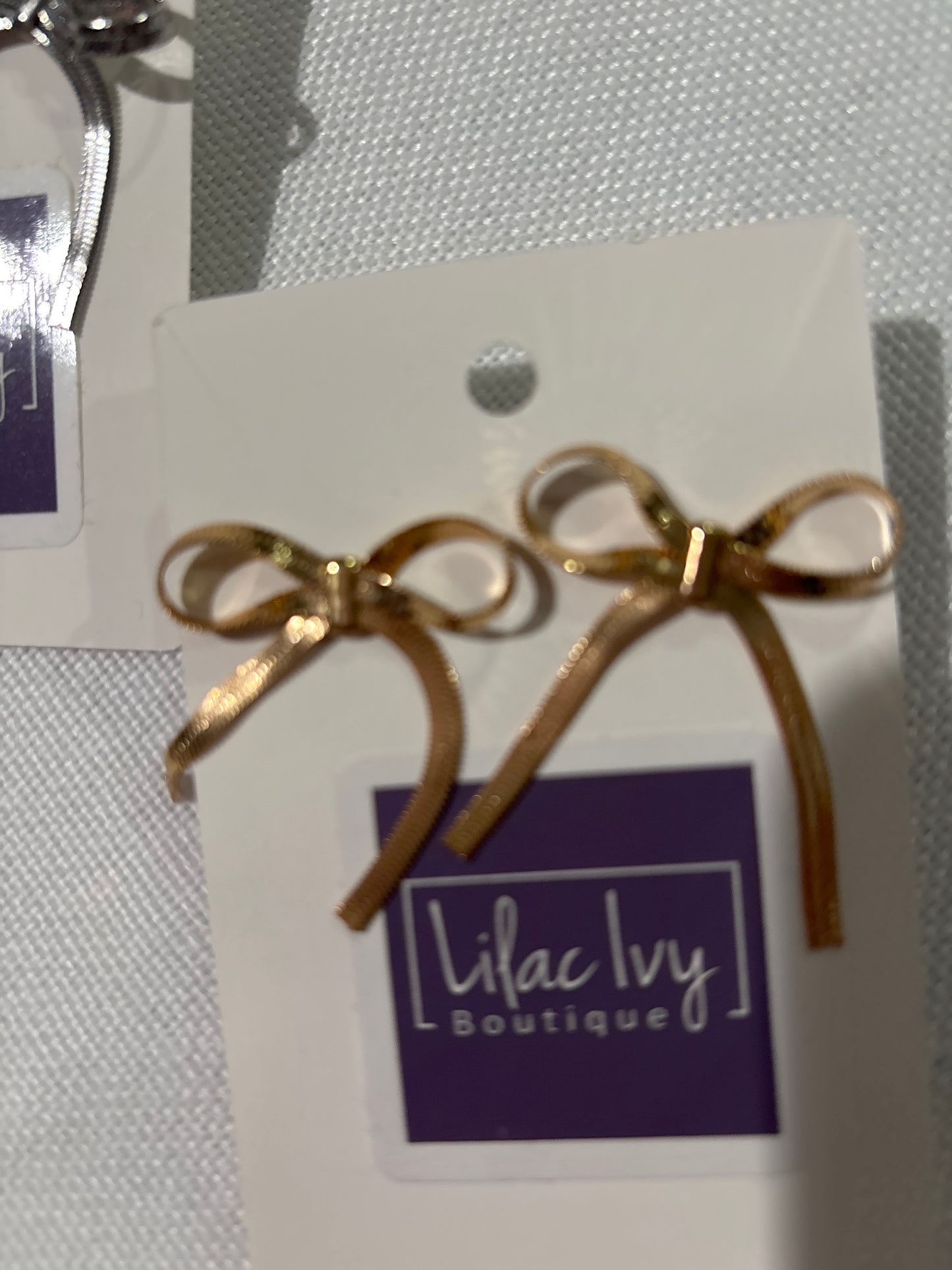 Chain Bow tie earrings