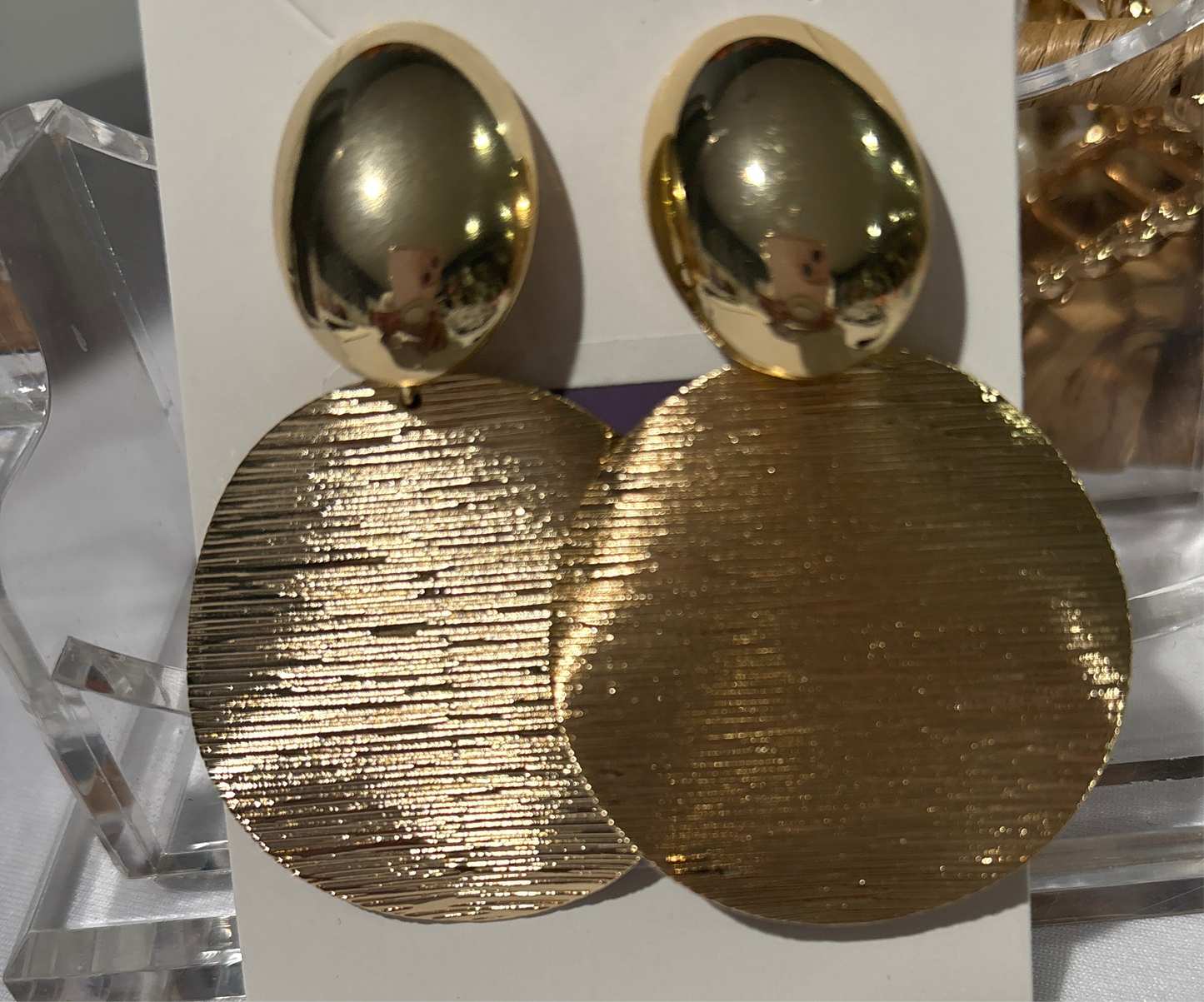 Gold oval earrings