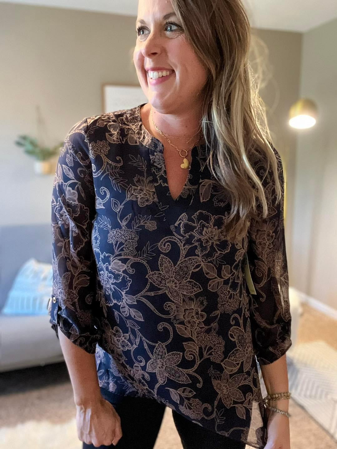 Printed asymmetrical hem blouse