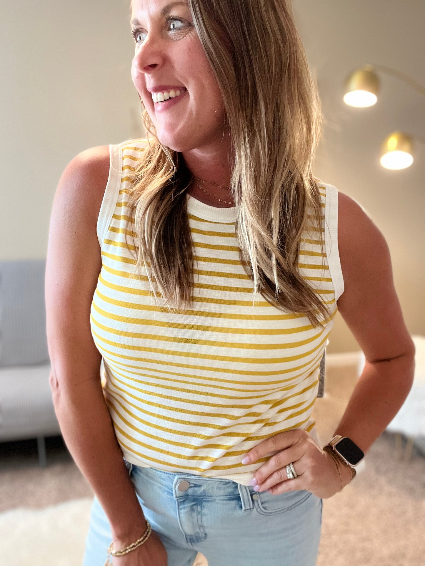 Stripe tank, bottom band yellow