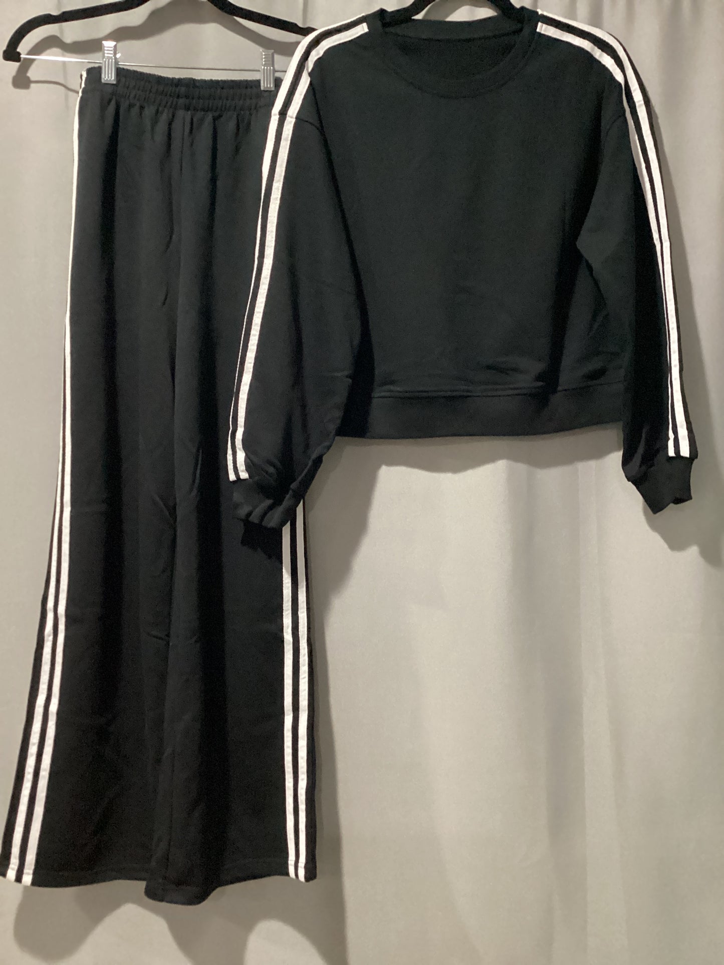 Varsity striped crewneck two-piece outfit