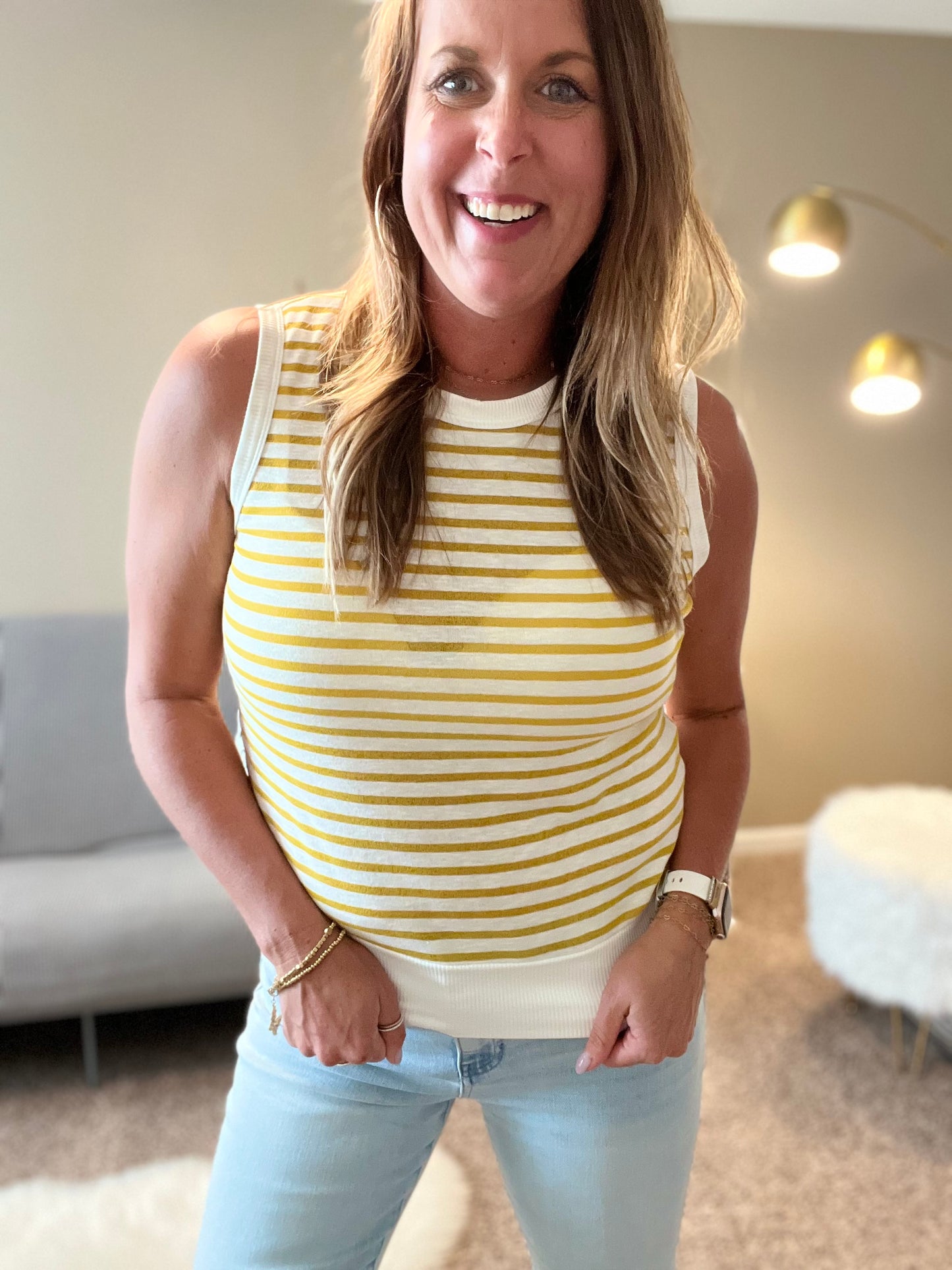 Stripe tank, bottom band yellow
