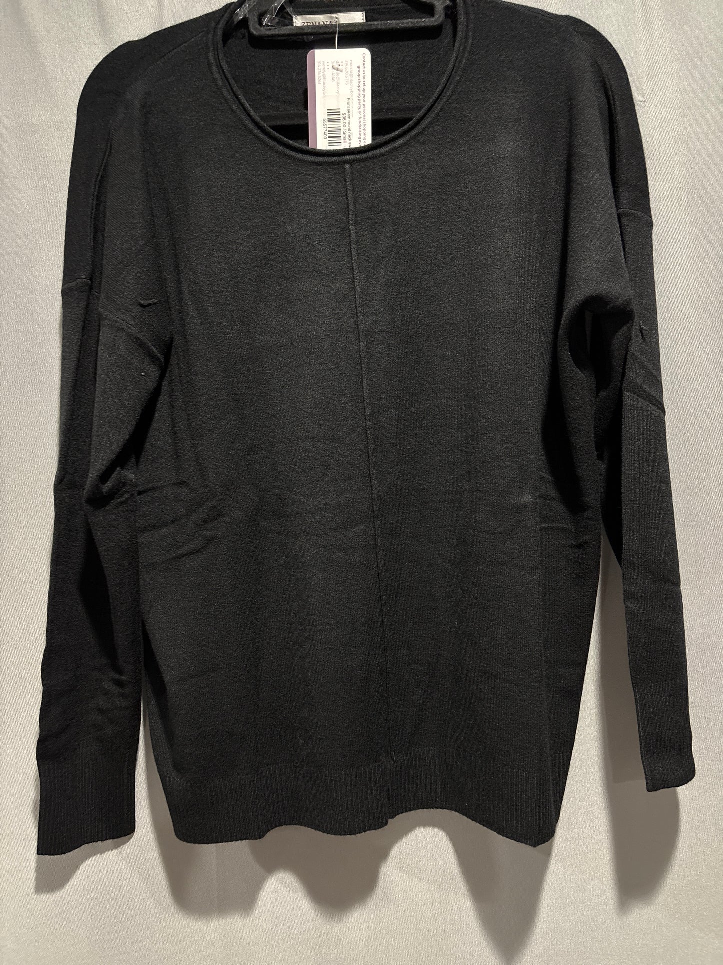 Front seam round neck sweater