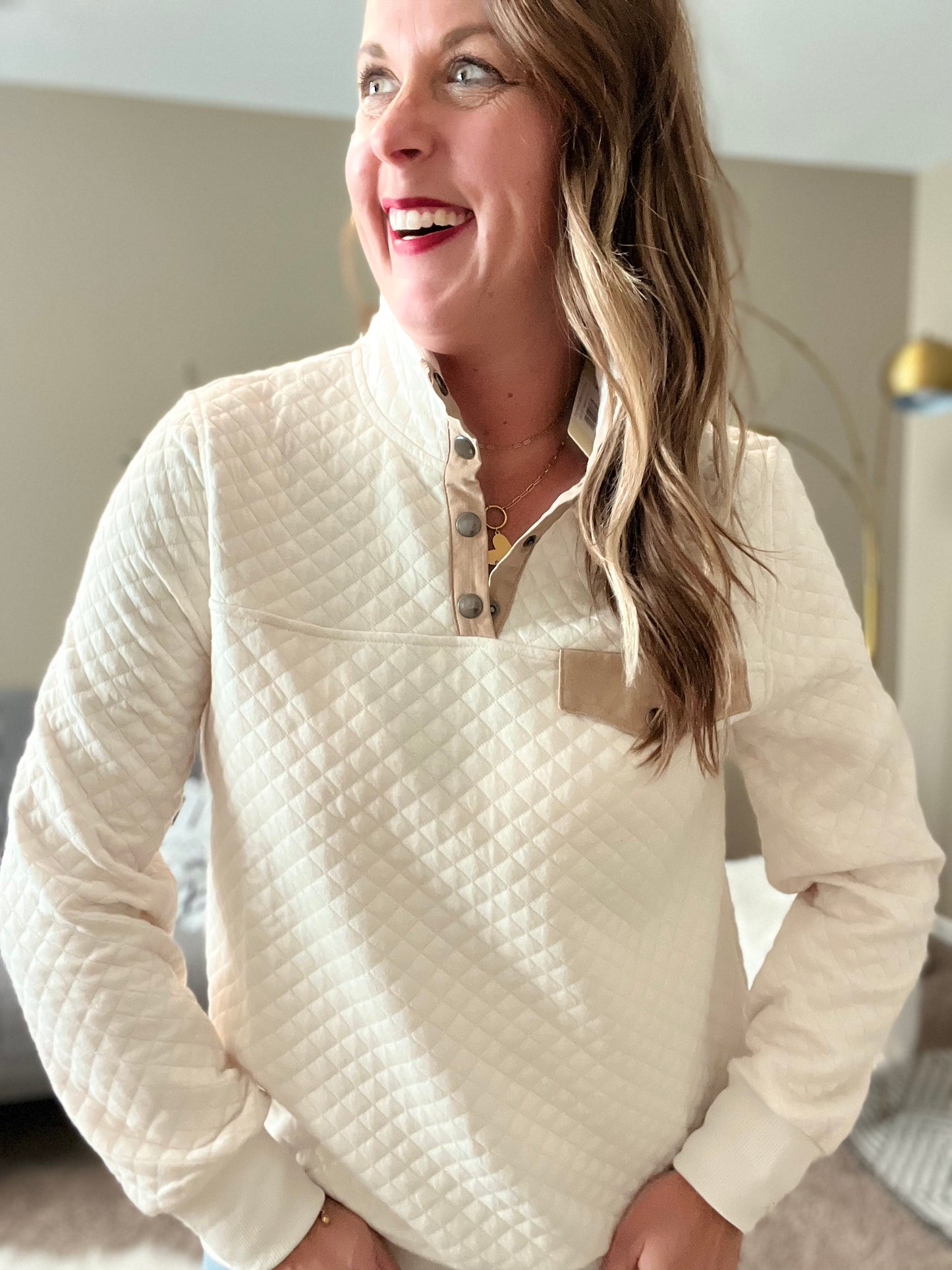 Diamond pattern pull over