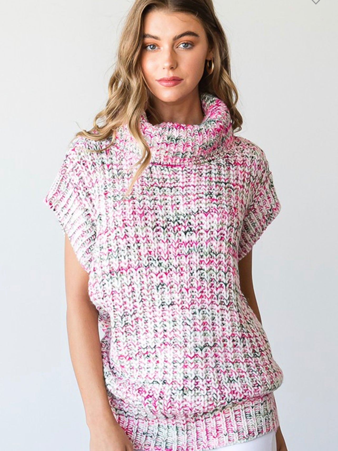 Turtle neck knit vest