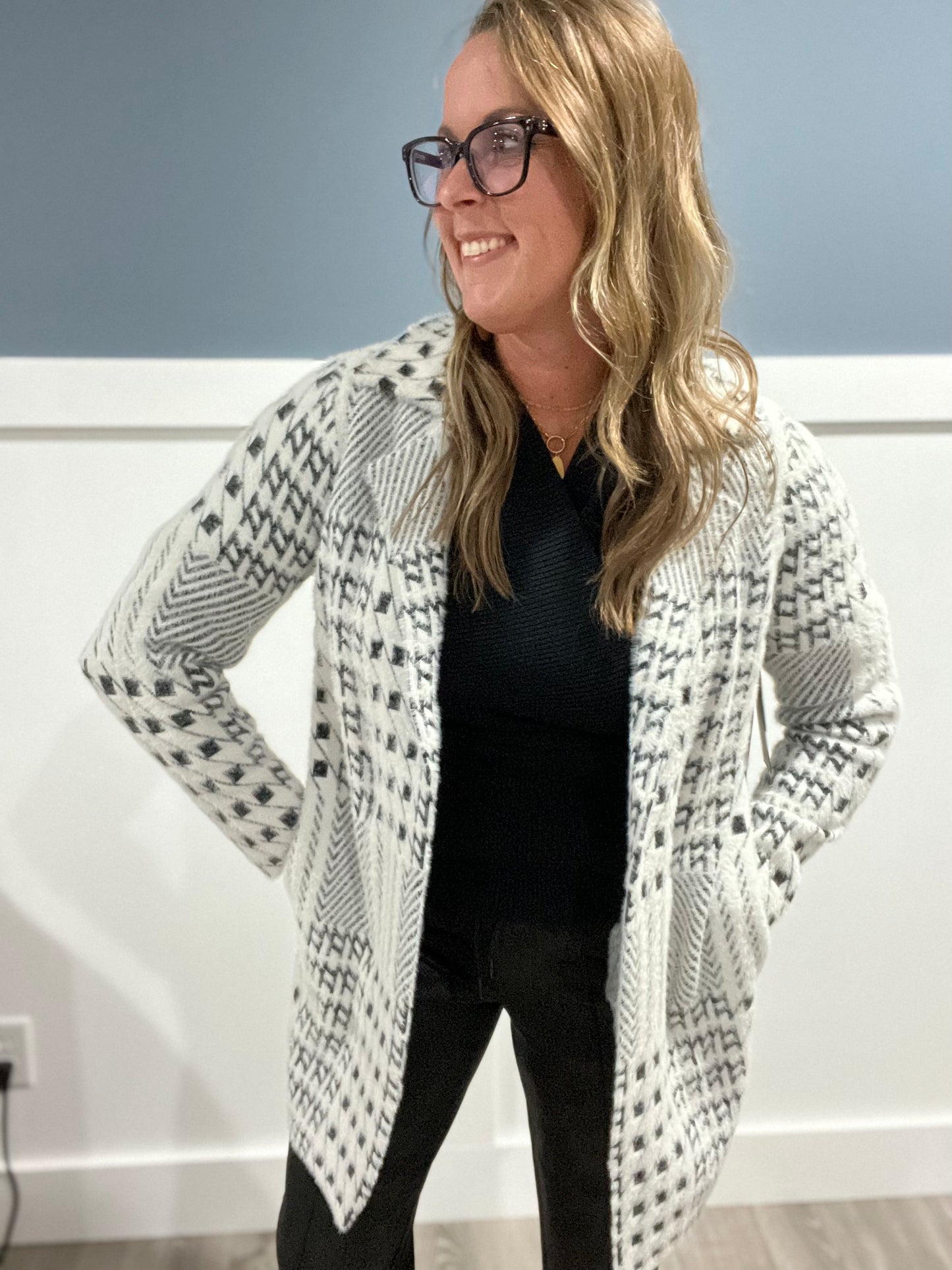 Open front sweater coat Liverpool black/white