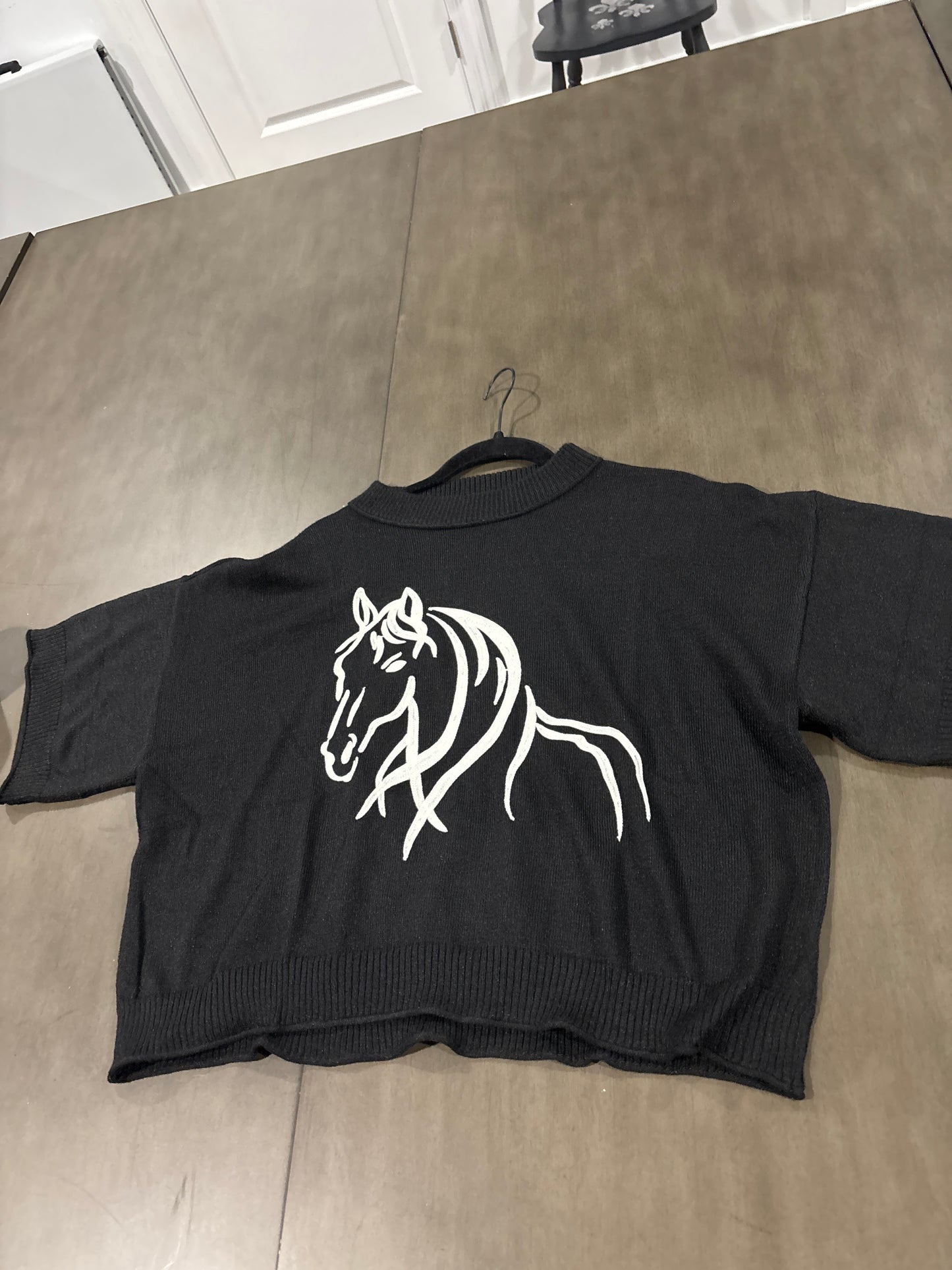 Horse motif sweater