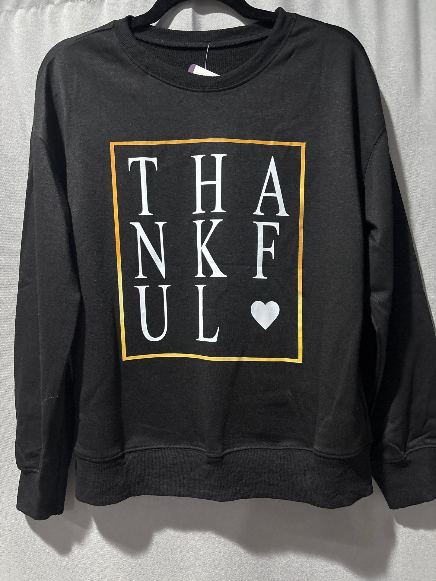 Thankful sweatshirt, trimmed in gold
