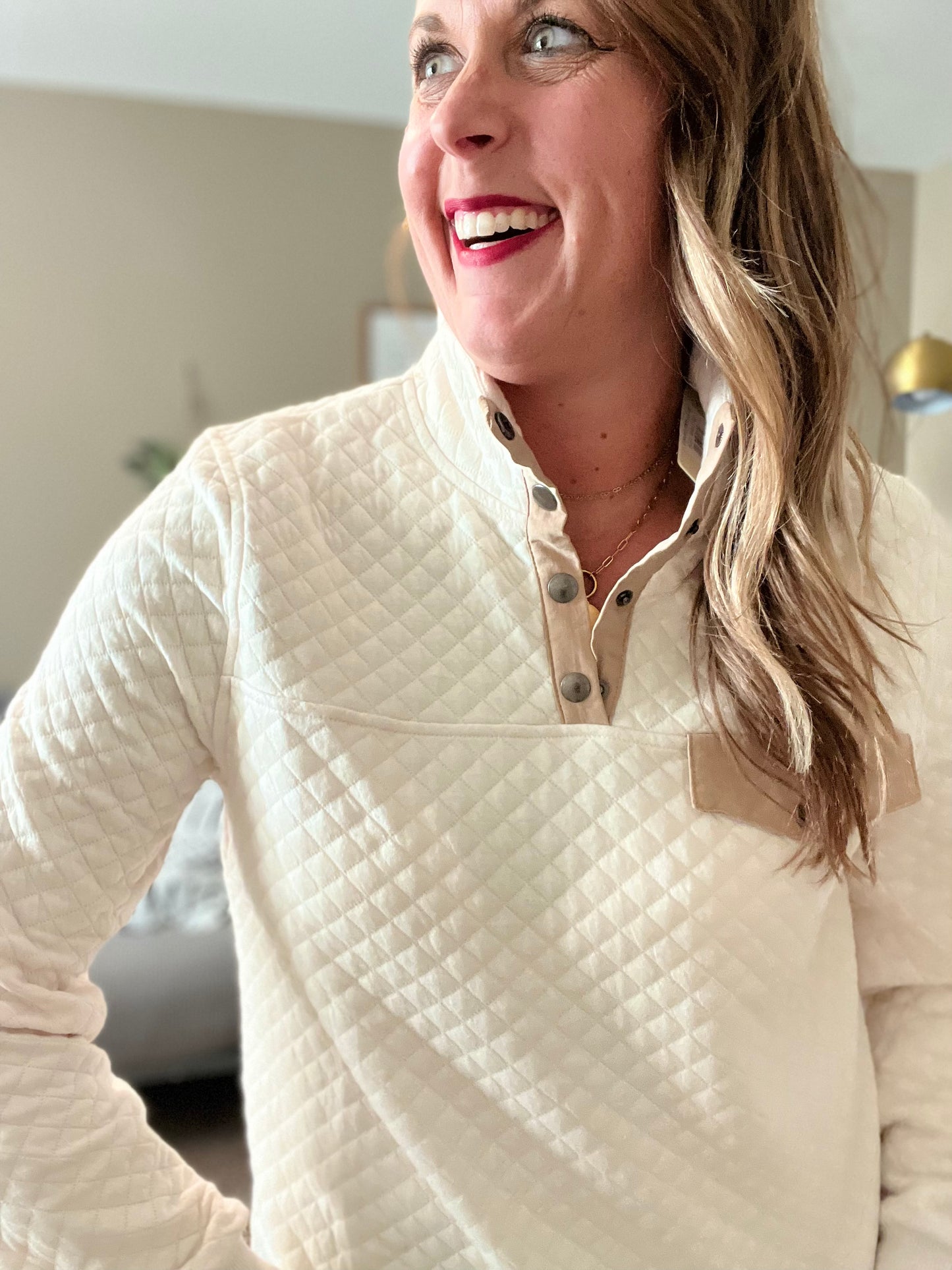 Diamond pattern pull over