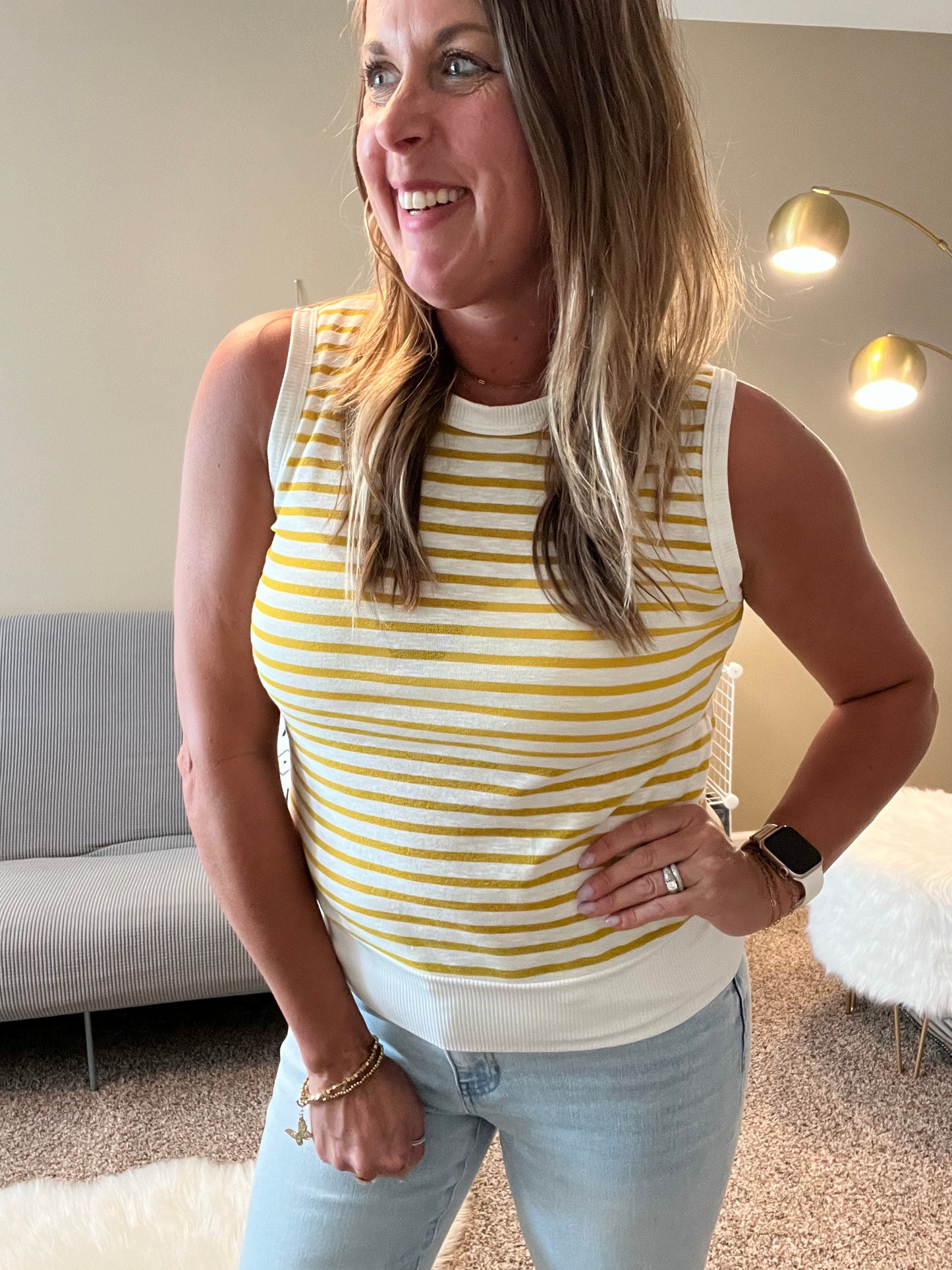 Stripe tank, bottom band yellow