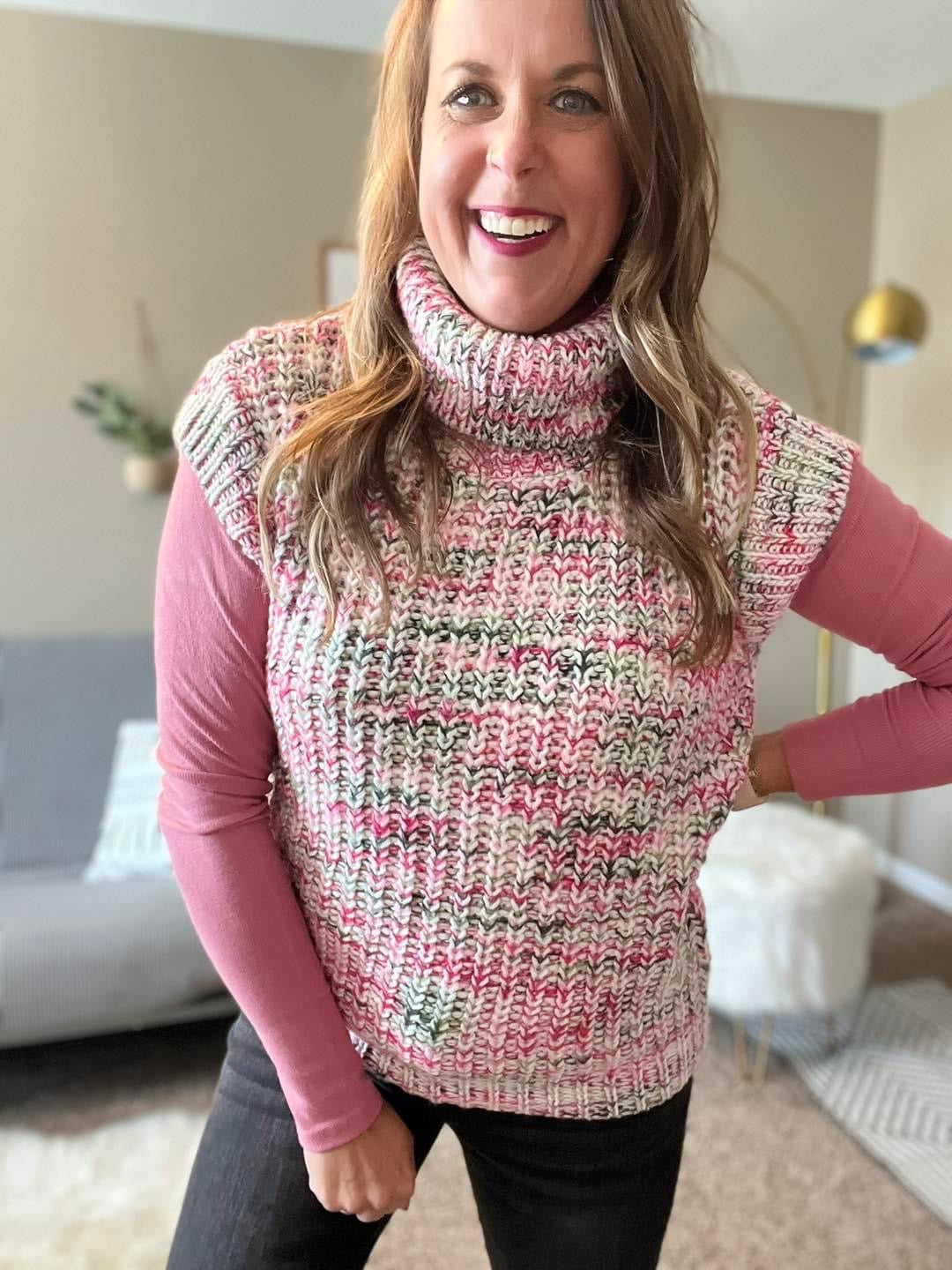 Turtle neck knit vest