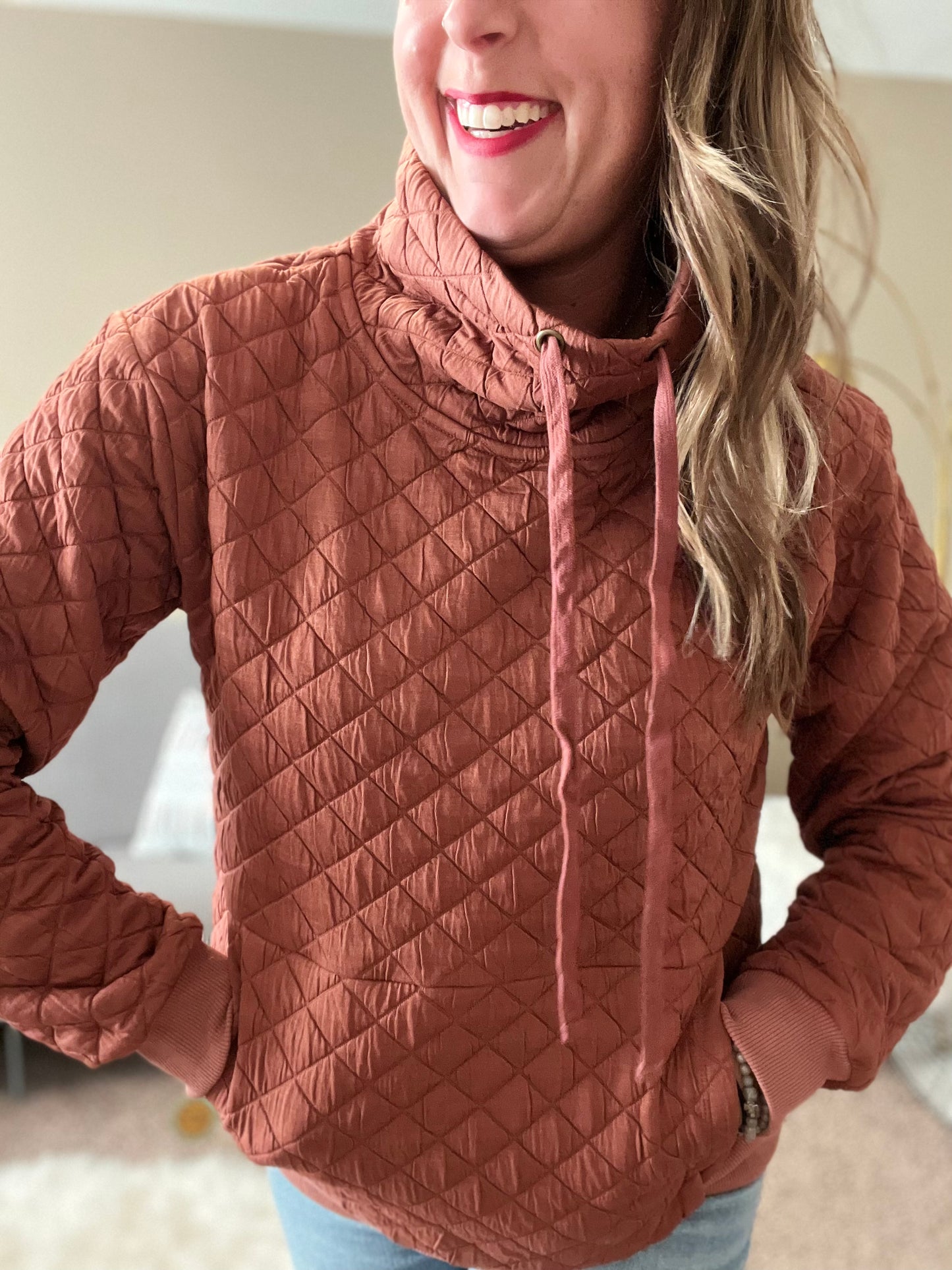 Funnel neck quilted pull over rust