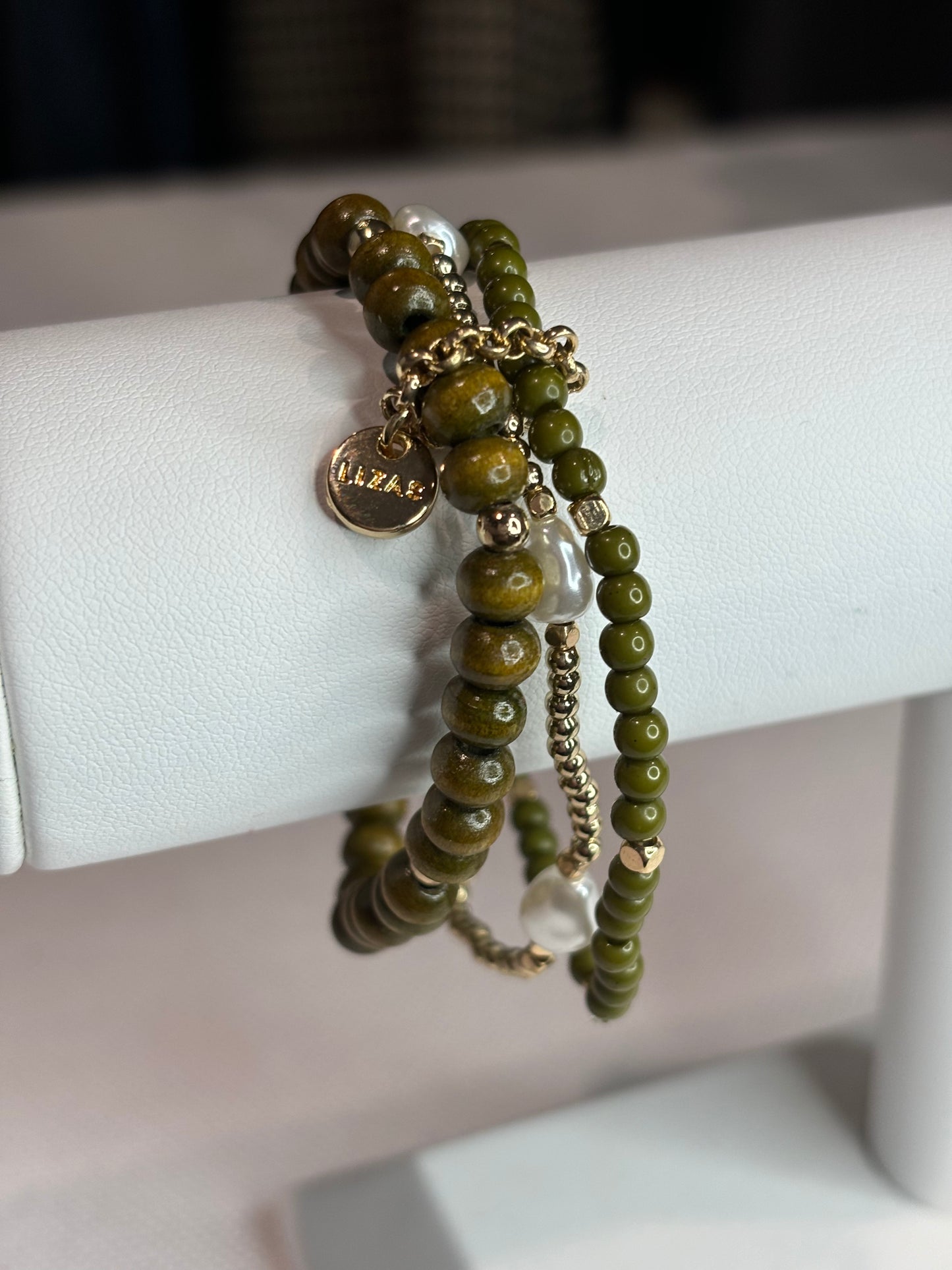 Mixed bead stretch bracelet