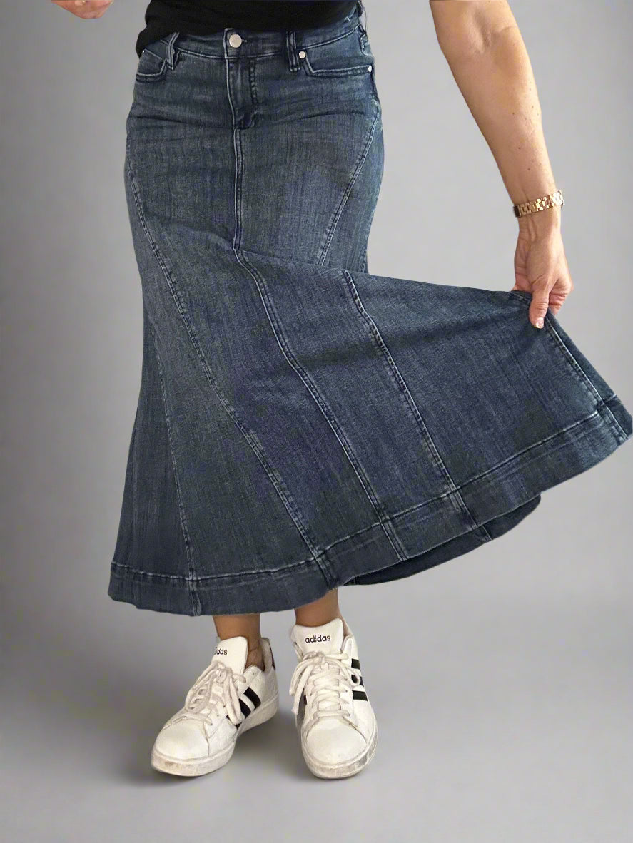 Liverpool five pocket mermaid maxi skirt