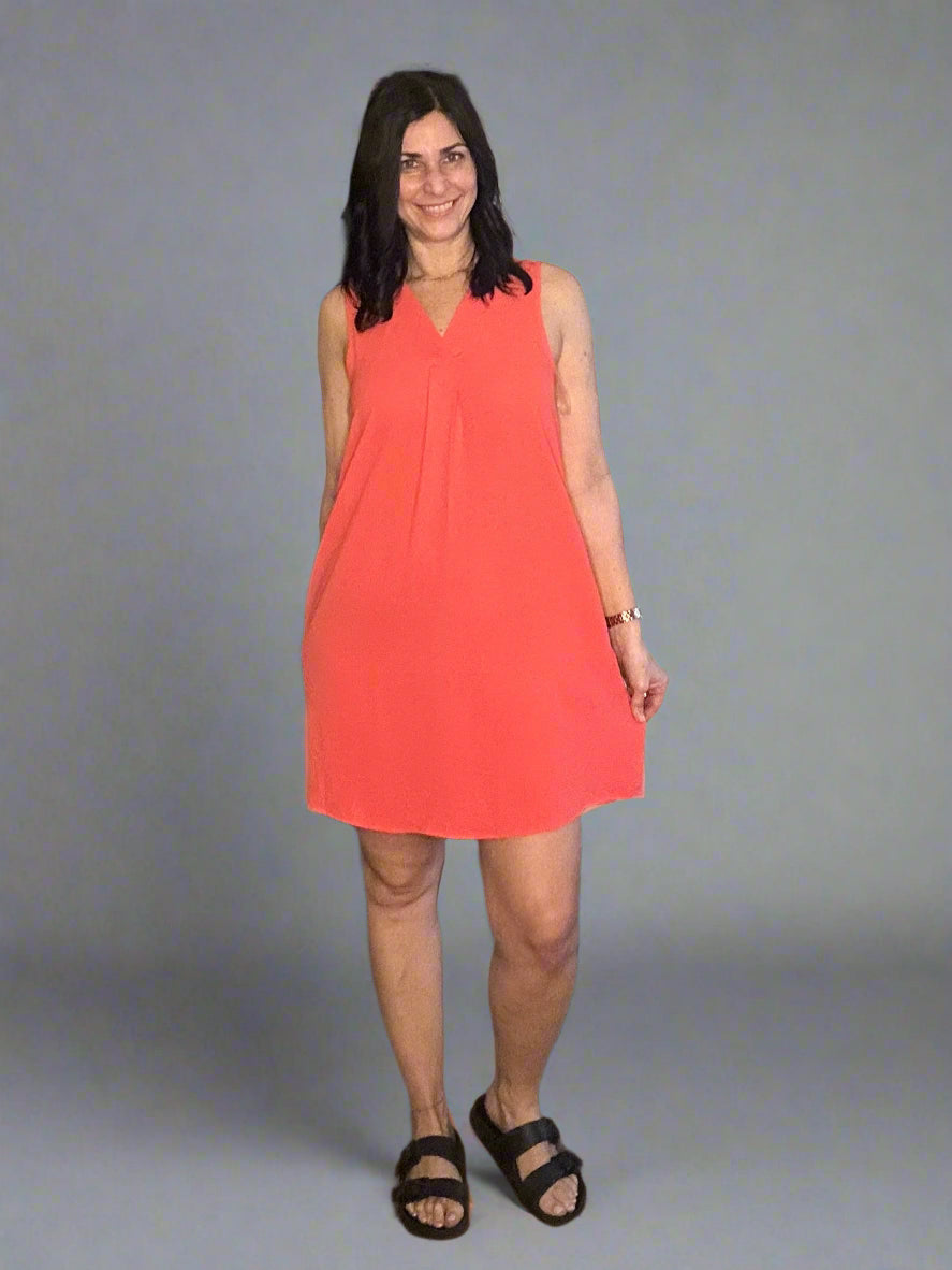 Airflow, V-neck sleeveless dress