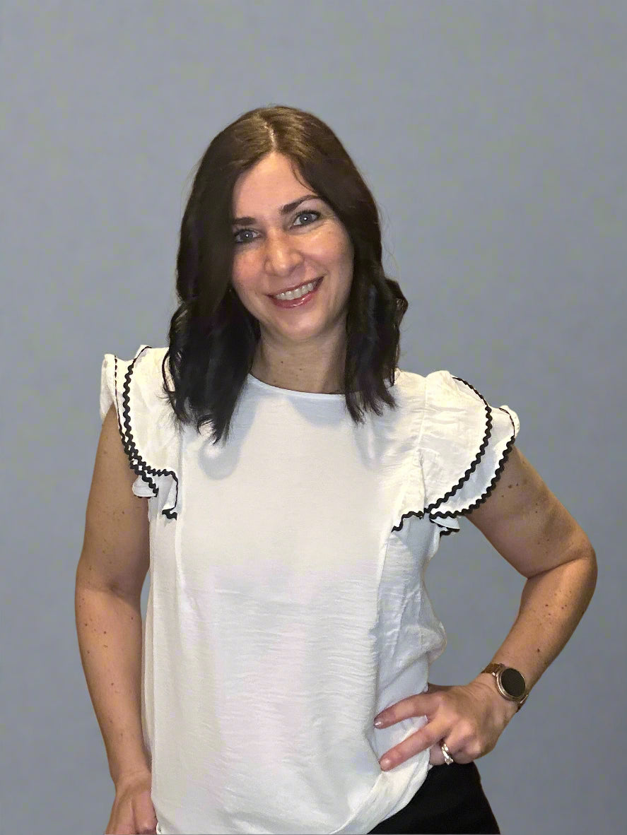 wavy trim, ruffled sleeve top