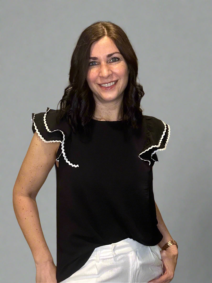 wavy trim, ruffled sleeve top