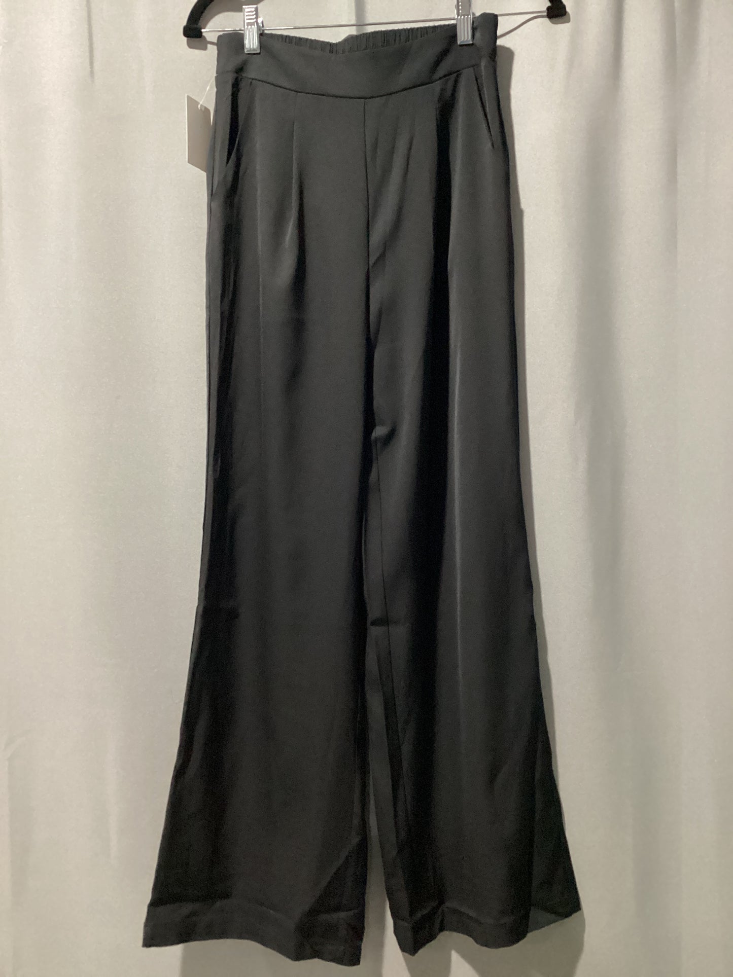 Black pleated pull on straight pants