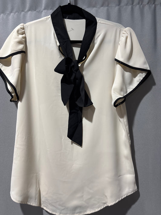 Tulip sleeve blouse