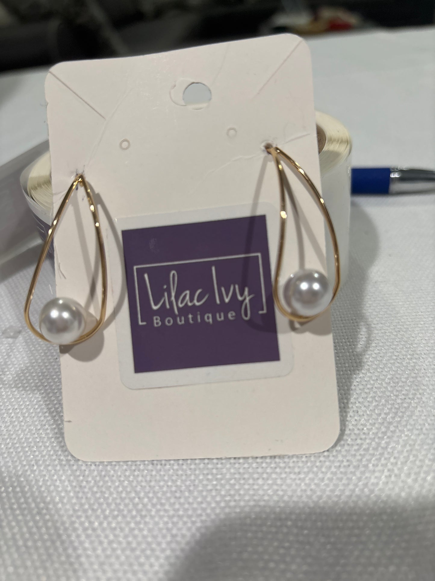 Pearl drop earrings