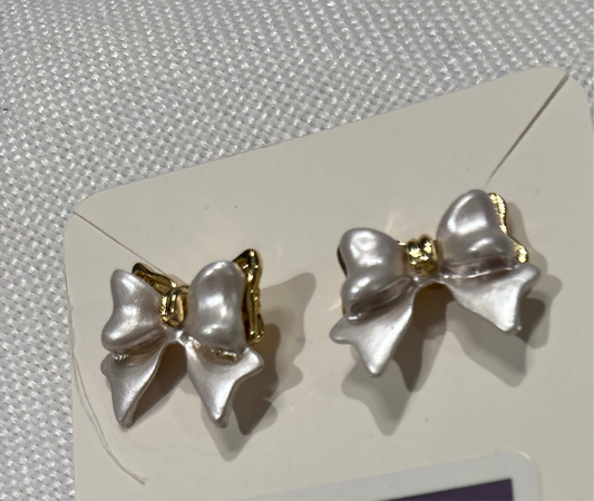 Gold and white small bow earrings