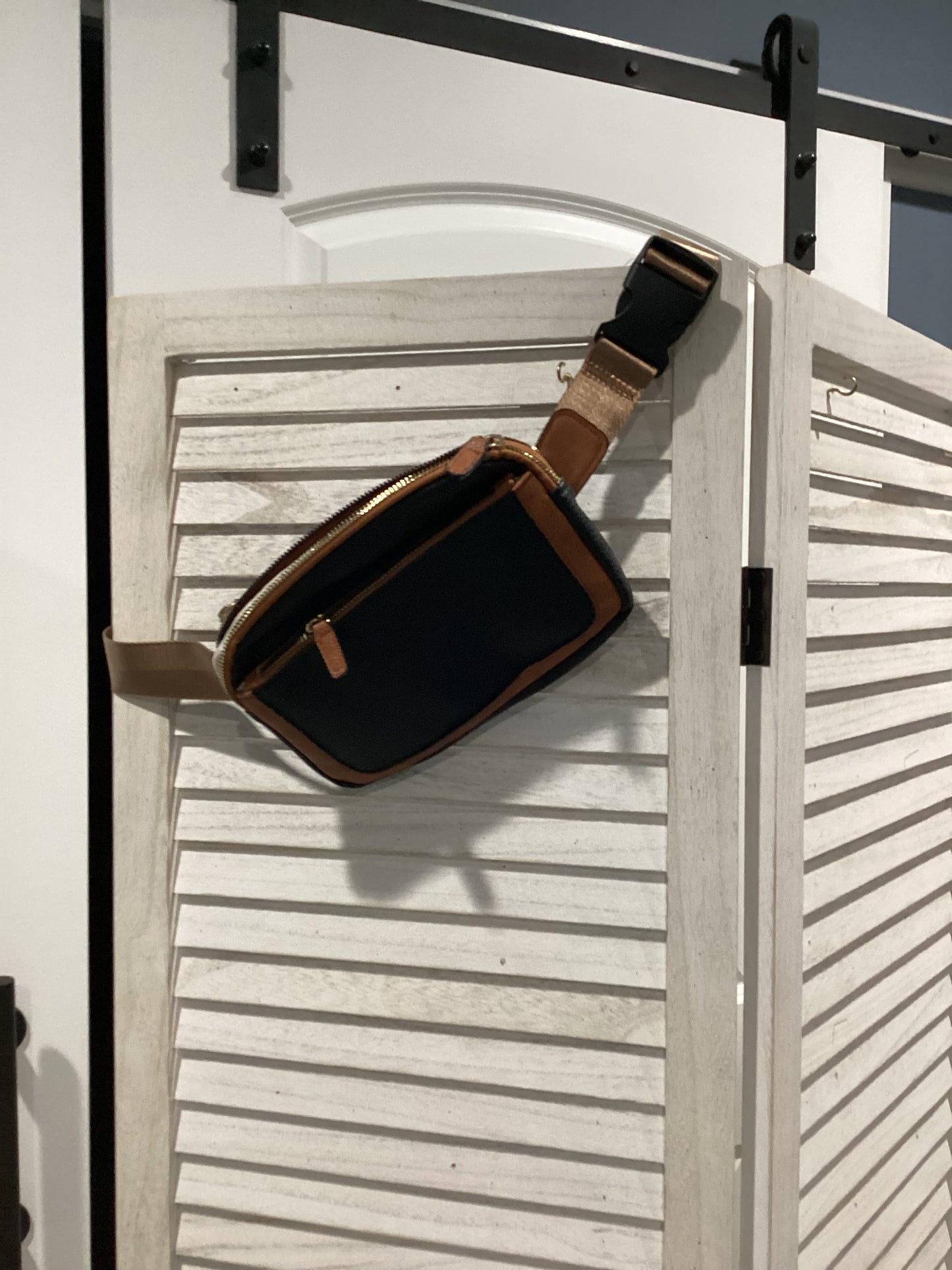 Black and brown leather Crossbody bag