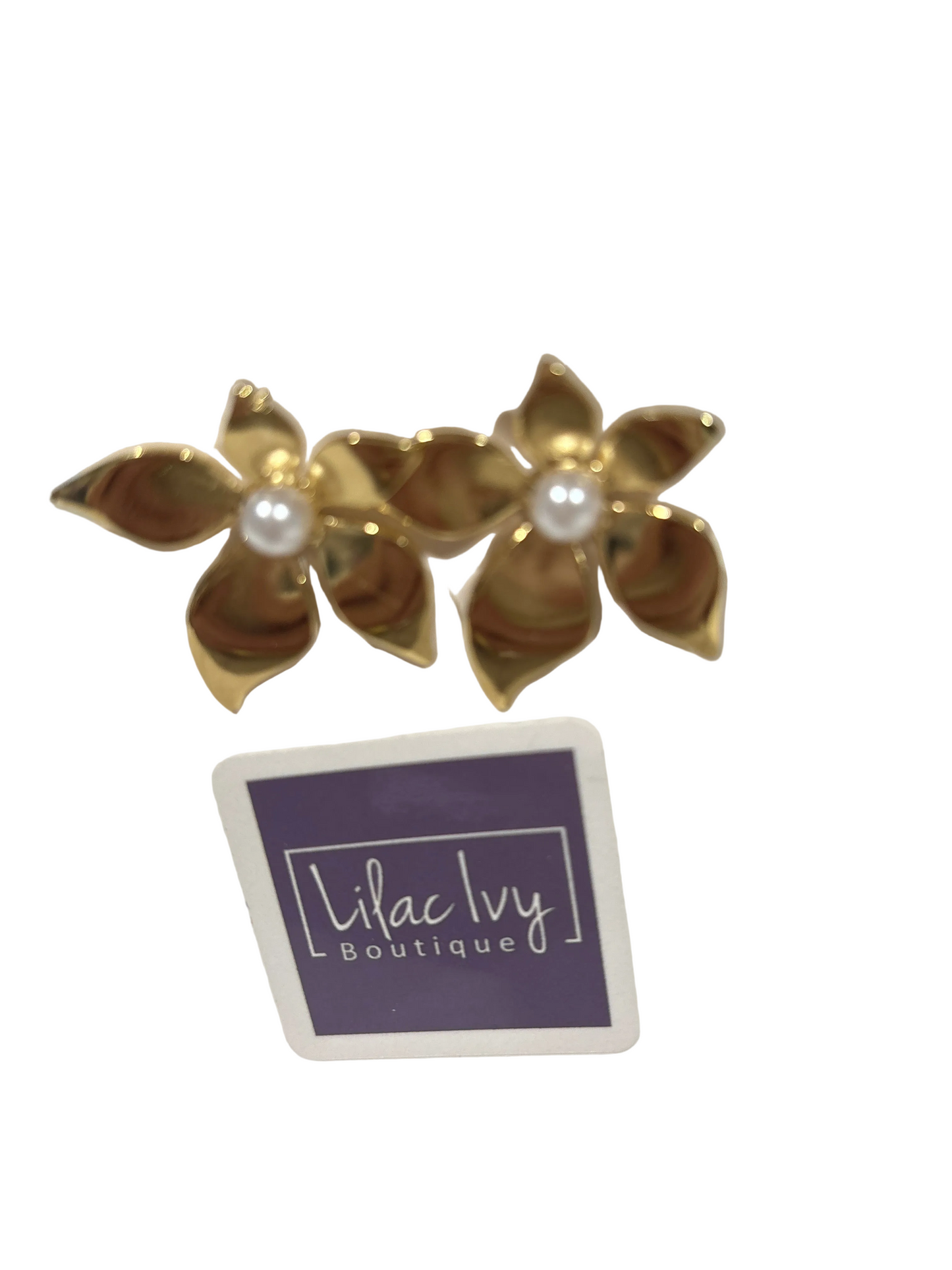 Gold flower leaves with pearl center