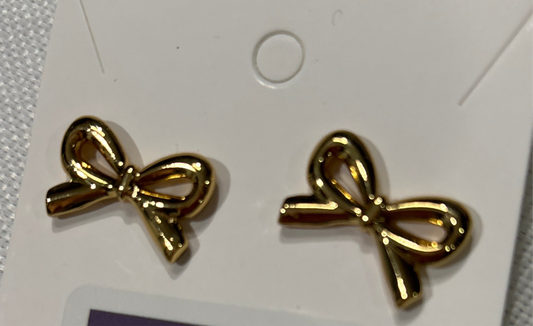 Tidy gold bow earrings