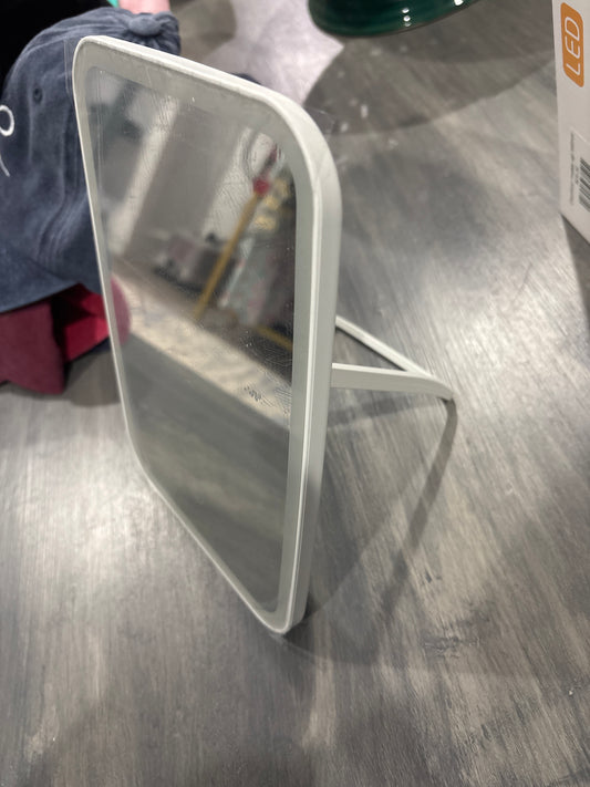 Desktop make up mirror