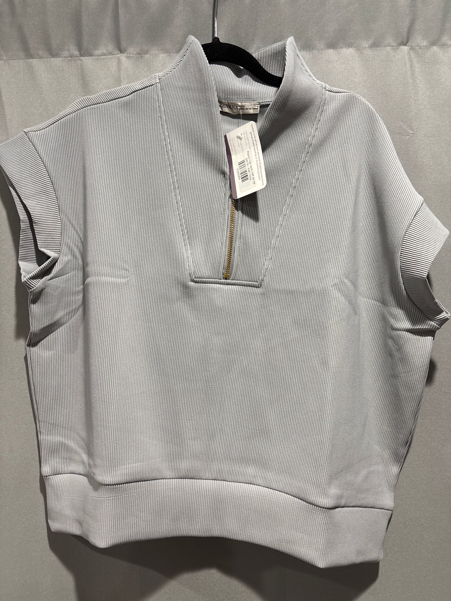 Ribbed high neck, half zip top