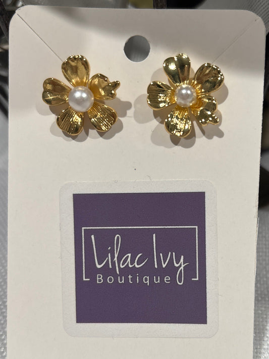 Gold flower with pearl center