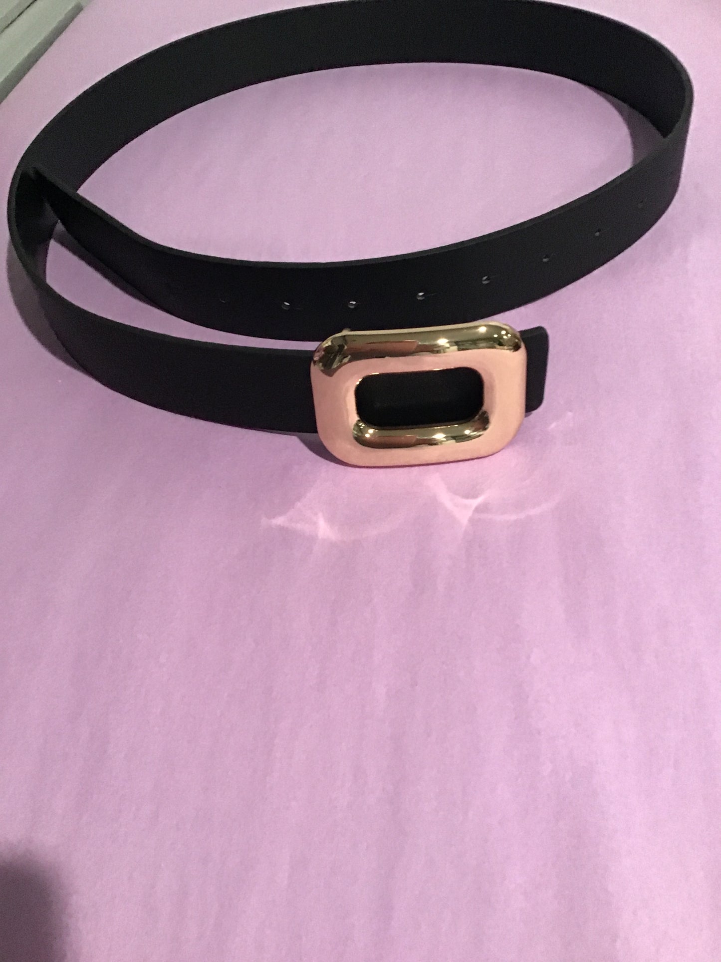 Black belt with gold, triangular, Buckle