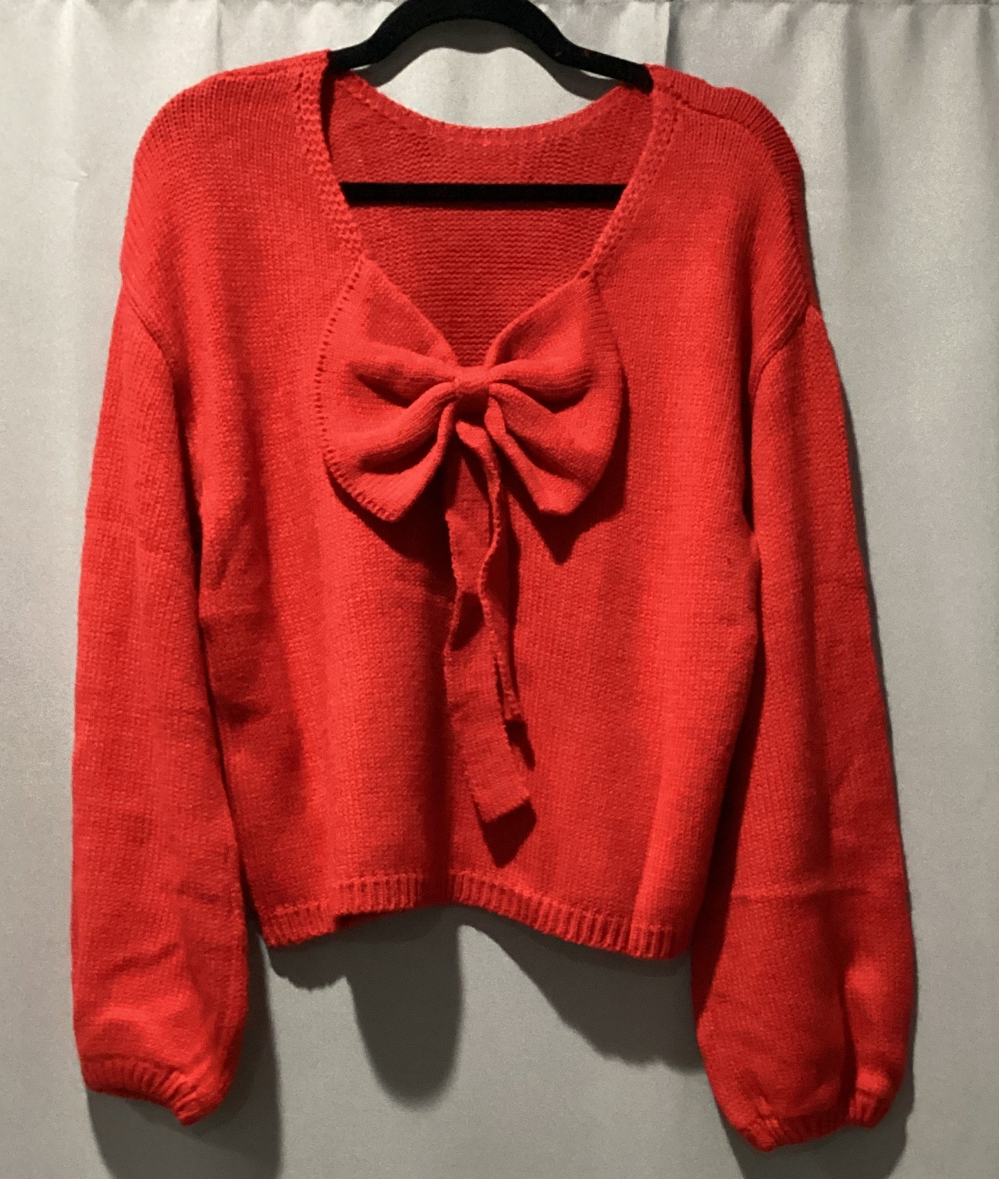 Festive bow backless sweater