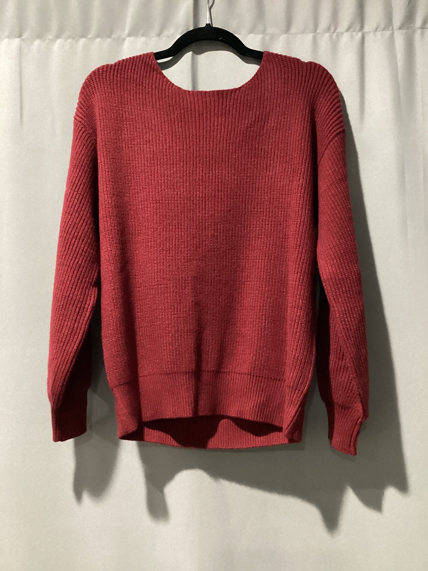 Red Dahlia ribbon knot backless sweater