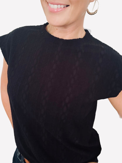 Lightweight cable knit top - black