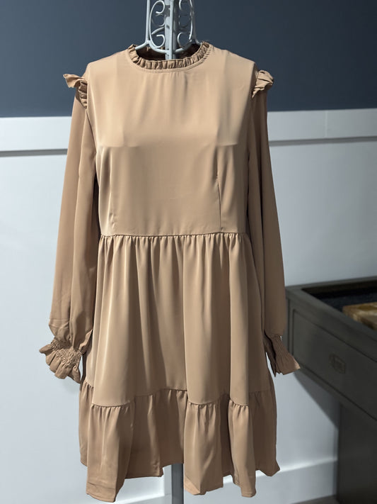 Frilled collar ruffled shoulder,tiered dress