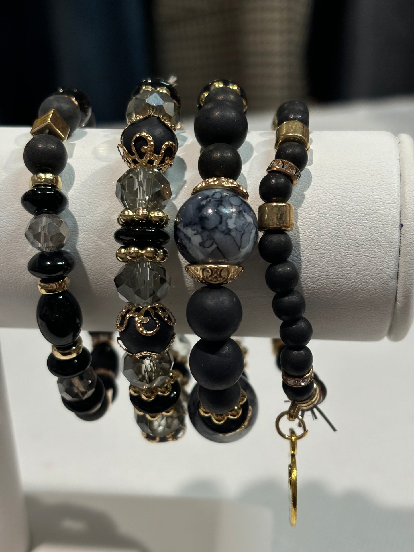 Heart charm mixed bead stretch bracelet