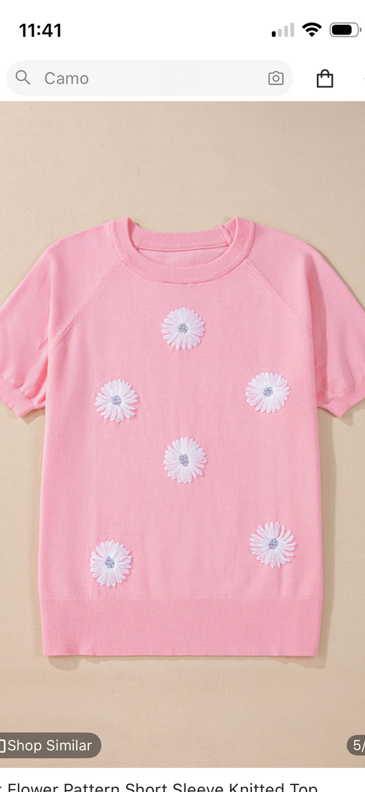 White Daisy sweater