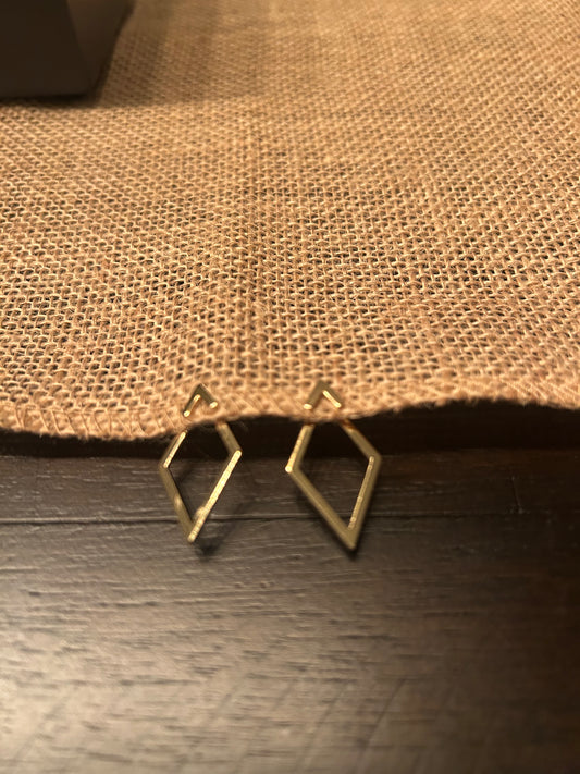 Diamond Shape Minimalist Earrings